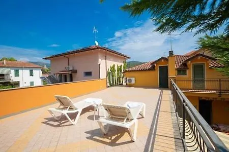 סן ברתולומיאו אל מארה Villa Caterina בית נופש